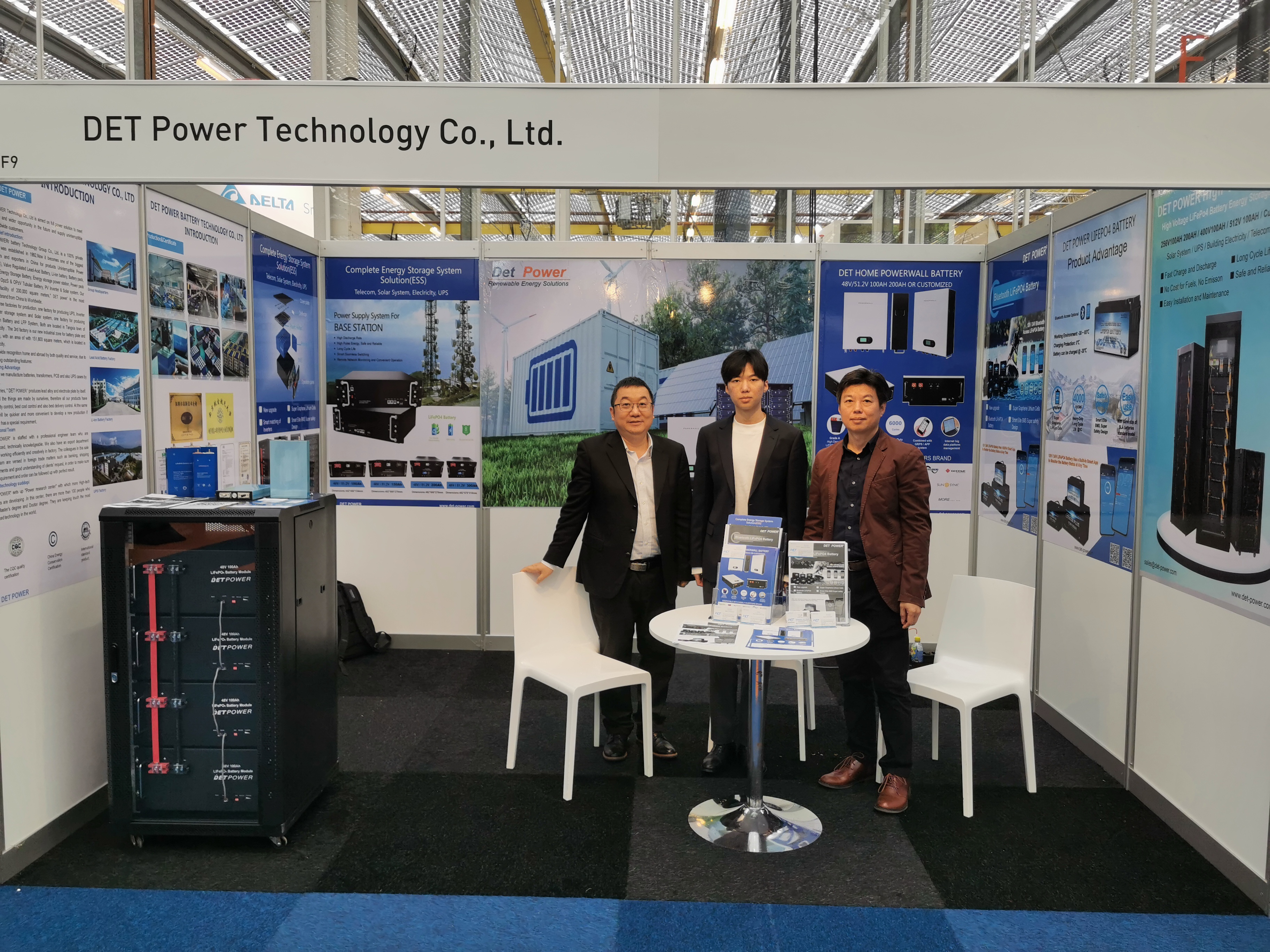 DET POWER show at Solar Solutions Netherlands